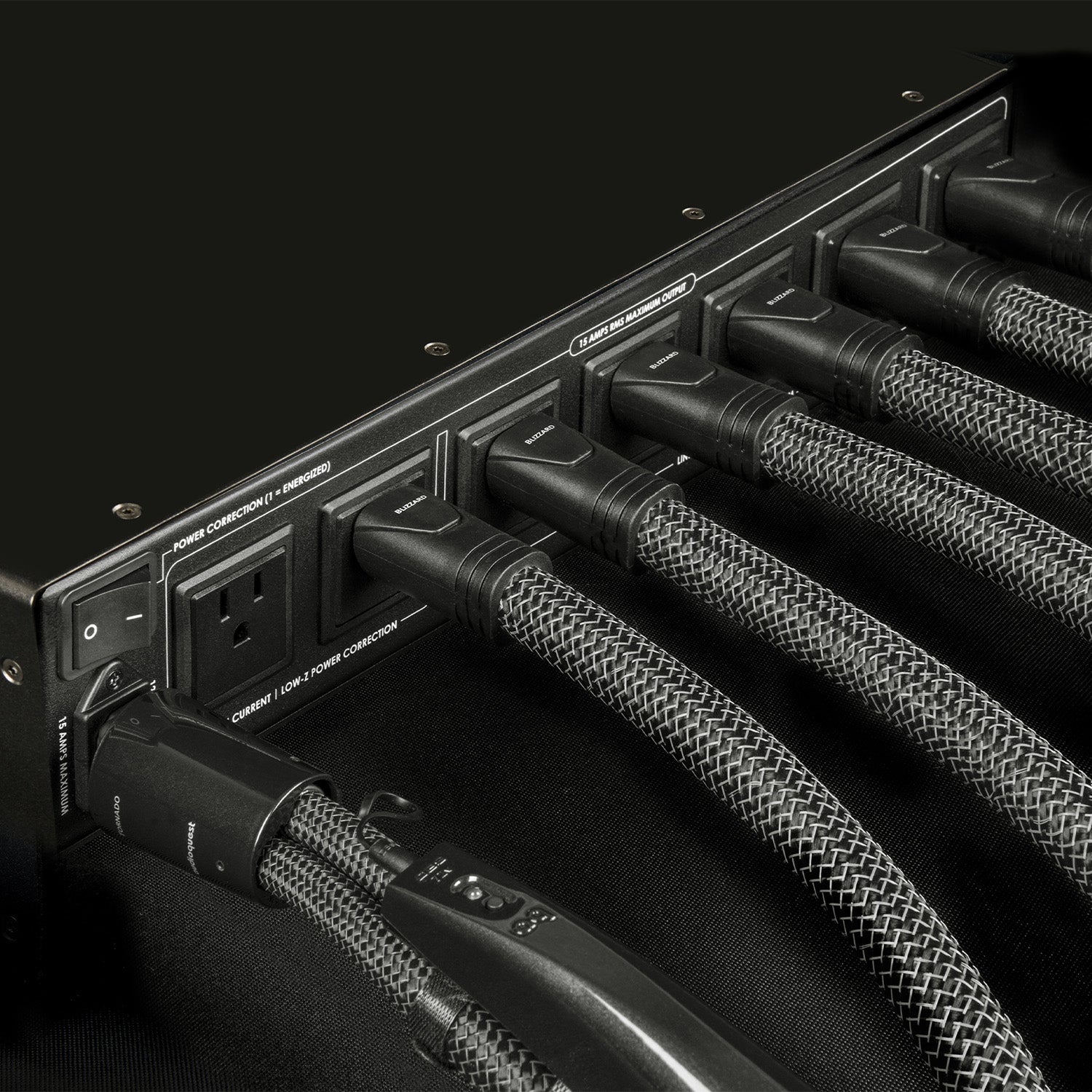 audioquest-niagara-3000-power-conditioner-niagara3000usa-424356.jpg AudioQuest Niagara 3000 7孔電源淨化處理器