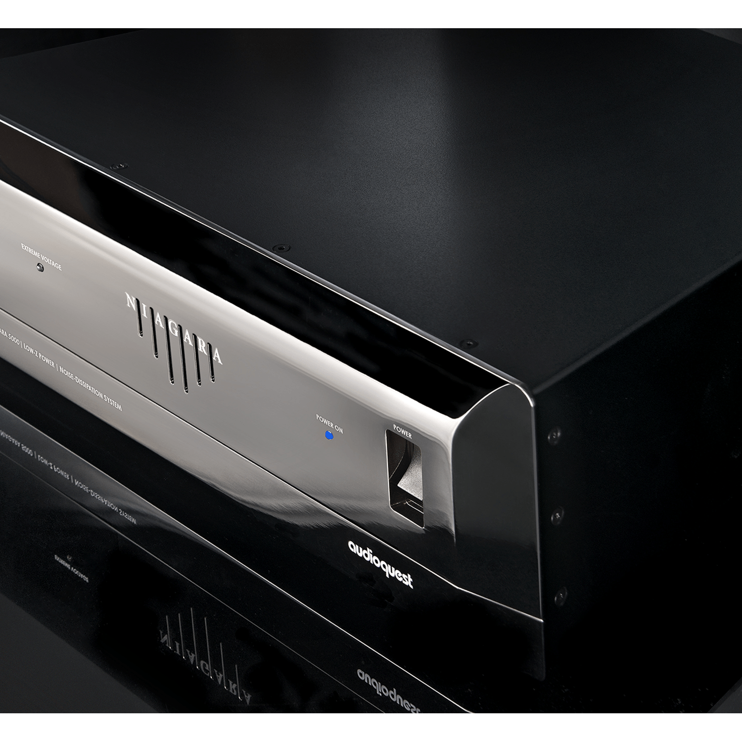 audioquest-niagara-5000-power-conditioner-niagara5000usa-795850.png AudioQuest Niagara 5000 12孔電源淨化處理器